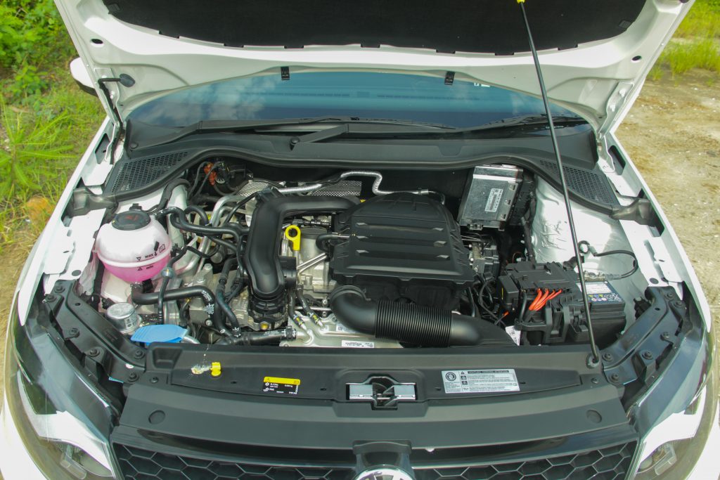 2020-Volkswagen-Polo-1.0L-TSI-Engine