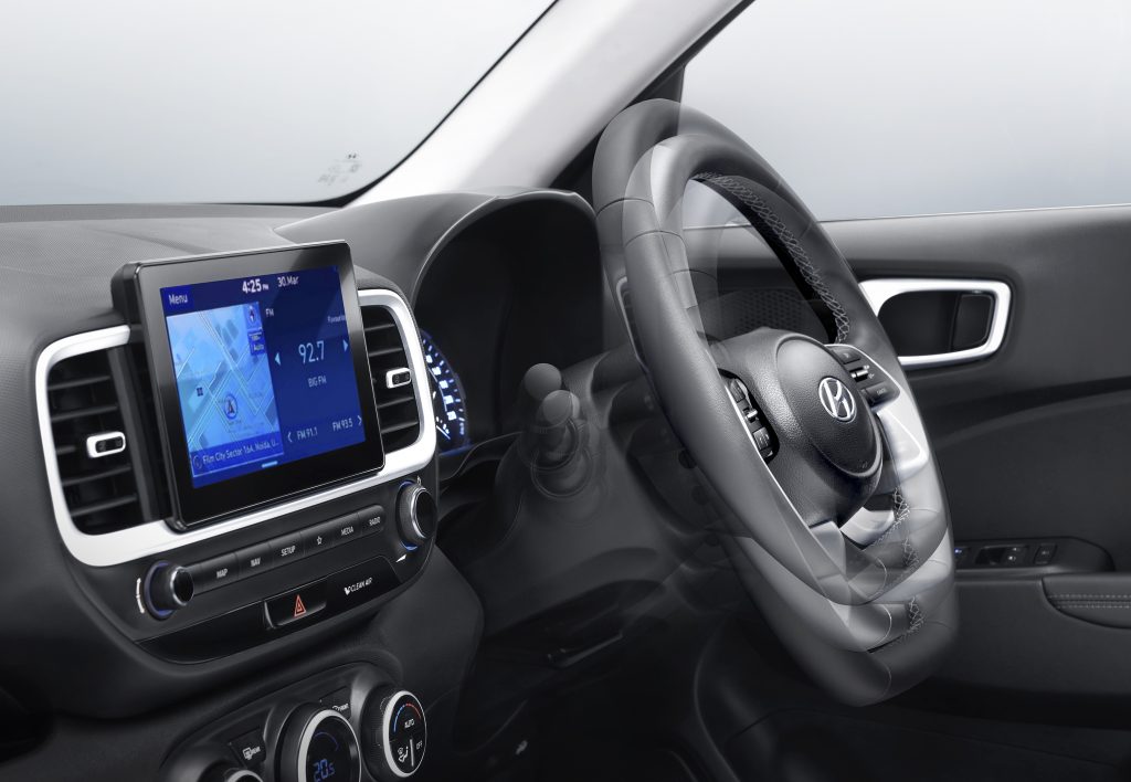 Hyundai-Venue-Steering-Adjust