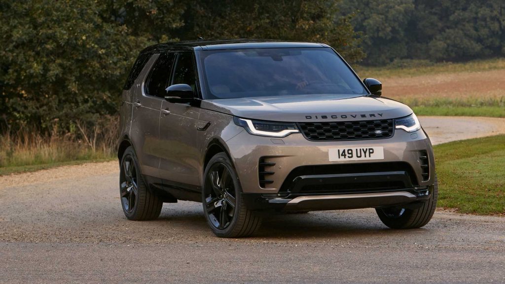 2021-land-rover-discovery-r-dynamic-exterior-front-quarter