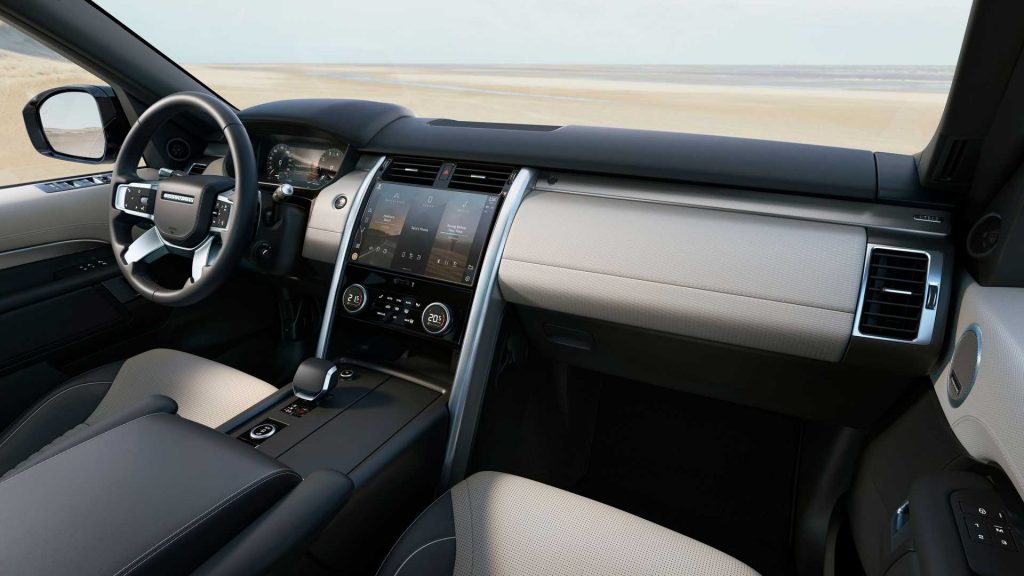 2021-land-rover-discovery-r-dynamic-interior-dashboard
