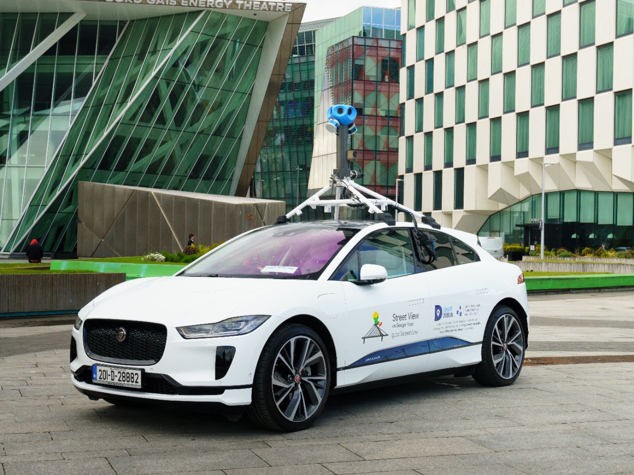 JLR And Google Measure Dublin Air Quality With i-Pace