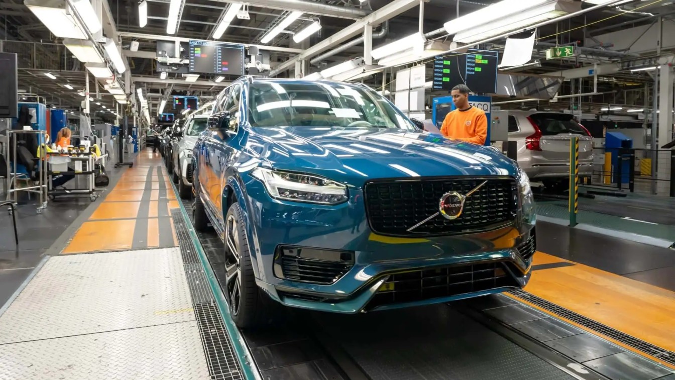 The Last Diesel-Powered Volvo Rolls Off The Production Line
